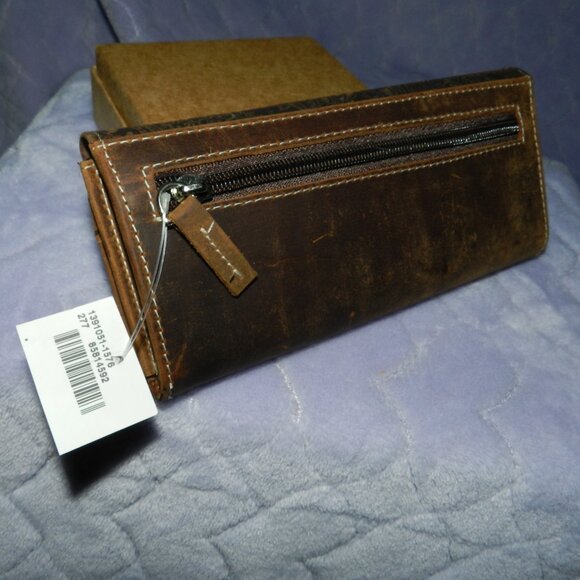 NEW AMERICAN BISON TOOLED GENUINE LEATHER  BROWN WALLET WOMENS🆕🏃🏻💨🚚 - Picture 11 of 14